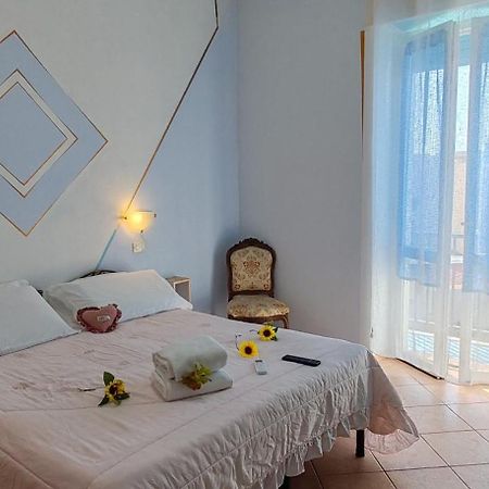 Elisart 2 Bed and Breakfast Alghero Exteriör bild